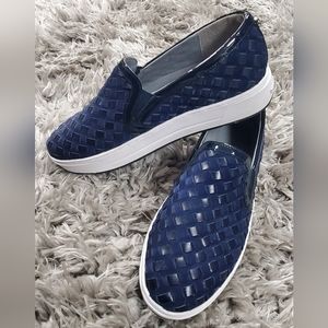 Donald Pliner Navy Blue Woven Slip on Sneakers Size 6